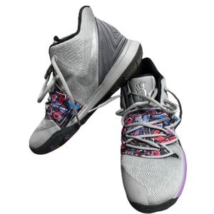 Nike Kyrie 5